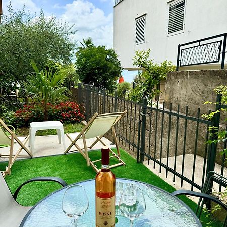 Apartment Little Oasis Dobrota Exterior foto