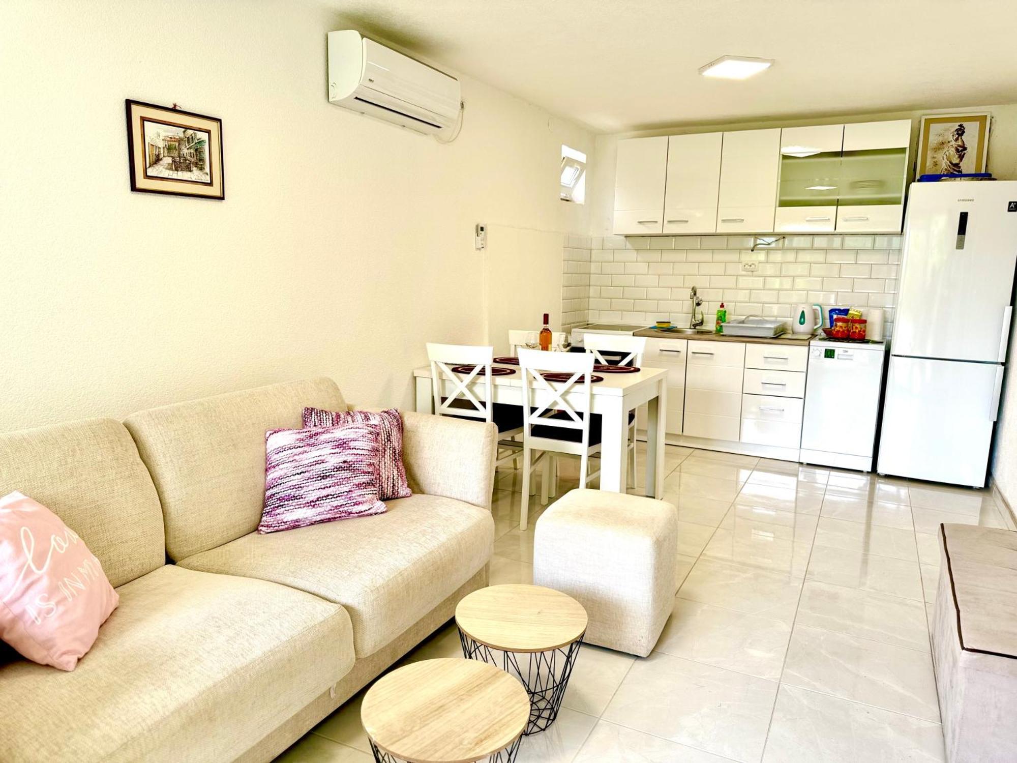 Apartment Little Oasis Dobrota Exterior foto