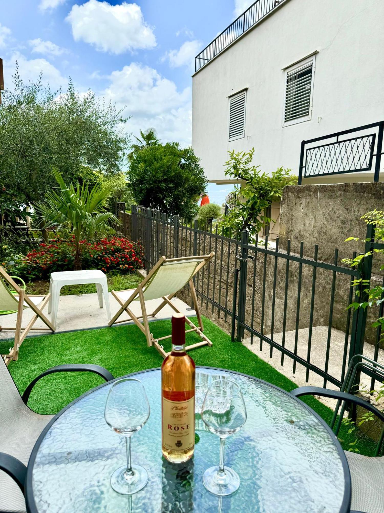 Apartment Little Oasis Dobrota Exterior foto